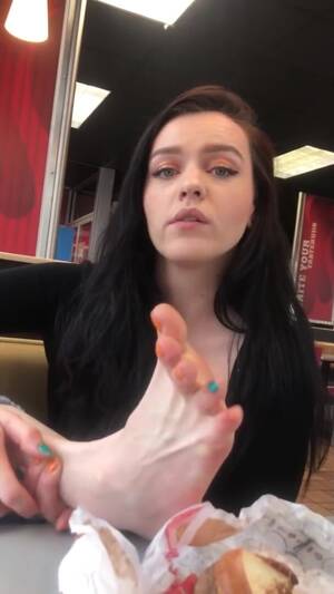Food Feet Porn - Eating With Her Feet In Restaurant - ThisVid.com