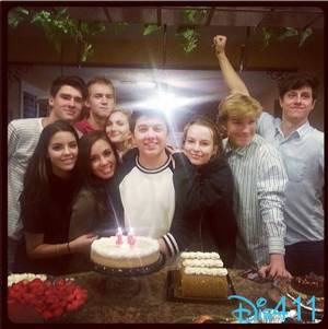 Mighty Med Cast Porn - Bradley Steven Perry With His â€œMighty Medâ€ Cast October 2, 2013