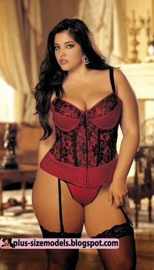 Full Figured Model Porn - NetherlandsPlus size models now-a-days has become a fashion statement Plus  size models