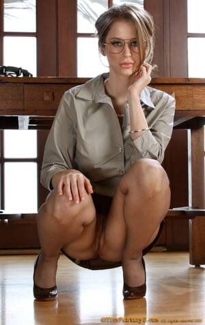 Female In The Office - Day at the office Porn Pic - EPORNER