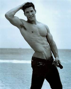 Aaron Oconnell Porn - AARON O CONNELL SHOWS COCK