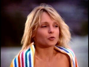 Anna Faris Porn Cock Suckers - Let's Make Fun of all the Clothes from Famous Original Beverly Hills,  90210: Season 1; Ep. 2 - The Green Room: FINALLY. GOD.