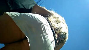 air upskirt - Exquisito Upskirt en Buenos Aires - XVIDEOS.COM