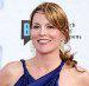 lindsay lohan lesbian dildo - Media Blender: Linsay Lohan, Laurel Holloman, Drew Barrymore