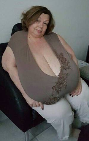 karola enormous natural boobs - Mighty Mighty Karola!