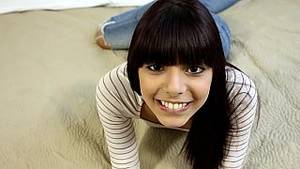 latina cock sucker with lips - Barely legal Latina cock-sucker