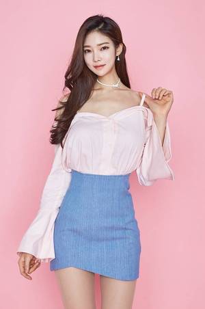 Korean History Porn - Park Shin Hye, Asian Ladies, Korean Fashion, Asian Woman, Korean Model, Art  History, Maya, Porn, China