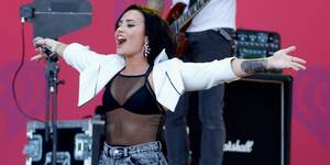 Demi Lovato Porn Fucking - Demi Lovato Nude Photo Shoot - AskMen