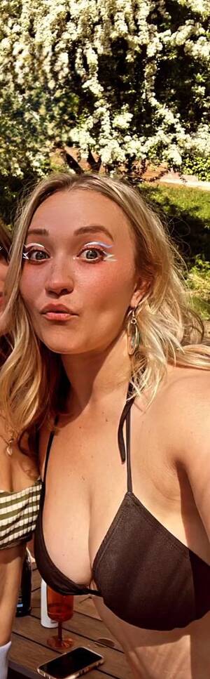 Emily Osment Porn Captions - Emily Osment