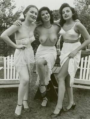1950s Tits - vintage 1950s boobs