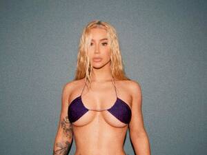 Iggy Azalea Tits Porn - Iggy Azalea says she 'likes her boobs' and won't apologise for making money  on OnlyFans - Daily Star