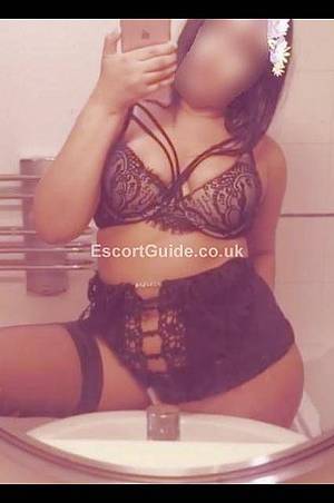 italian sexy hot girl escorts - 100