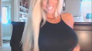 Busty Blonde Milf Masturbating - Busty Blonde Milf Wild Masturbation On Webcam â˜† xxxTurn.com - XVIDEOS.COM