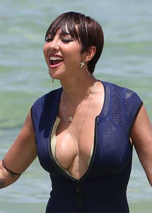 jackie cruz - Jackie Cruz (Actress) - Free pics, galleries & more at Babepedia