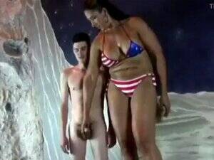 Amazon Tall Women Small Man Porn - Tall Amazon Amanda porn videos at Xecce.com