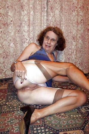 Amature Granny Porn - Empty lady granny amature porn - NudeGirlPics.net