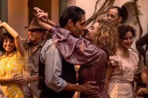 drunk sex orgy wedding party - Damien Chazelle on 'orgiastic behavior' and trippy ending of Babylon