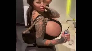 gigantic gigantic boobs - Gigantic boobs - XVIDEOS.COM