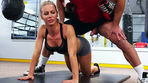 nicole aniston gym - Nicole Aniston enjoying a hard work out - XXXYMovies.com