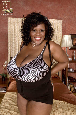 big black titty shar - Shar Nitzapanus has oh my god big boobs - Pichunter