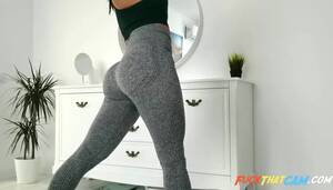 Emma Butt Porn Yoga Pants - Candyluxxx - Bubble Butt hot perfect ass in Leggings Yoga Pants / Fitness  model big Boobs