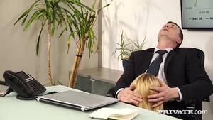 busy secretary hardcore - Skinny secretary relaxes her boss with hardcore sex - ZB Porn