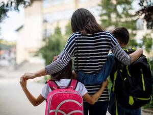 Family Toddler Nude Pussy - Child sexual abuse: what it is, what to do | Raising Children Network