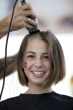 Head Hair Fetish Porn - 6 - There's also head shave fetish porn.