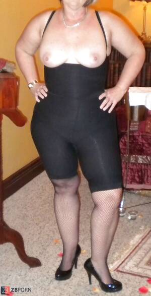 Mature Porn African - South african mature clad promiscuous for her tryst - ZB Porn