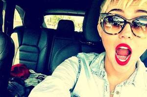 Miley Cyrus Cei Porn - VIDEO] Miley Cyrus si-a facut debutul in industria porno cu un film BDSM