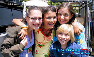 Alexa Nikolas Victoria Justice Porn - Zoey 101 Erin Victoria Alexa Paul Smiles