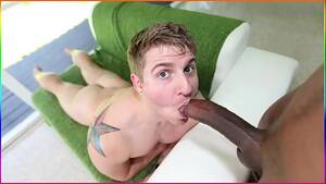 logan gonna - GAYWIRE - Straight guy Logan Vaughn's big dick anal satisfaction on  ItsGonnaHurt - XVIDEOS.COM