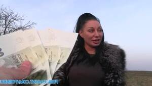 Milf Fuck Money - Milf wanted easy money and was fucked in the car by a pick up agent