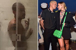Ashlee Simpson Porn - Ashlee Simpson shocks fans with nude photo of husband Evan Ross on his 33rd  birthday | The Irish Sun