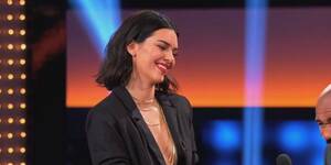 Kendall Jenner Lesbian Porn - Kendall Jenner Shades Donald Trump on 'Family Feud'