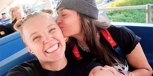 Jojo Siwa Porn Kissing - JoJo Siwa and Avery Cyrus Break Up After Brief Relationship