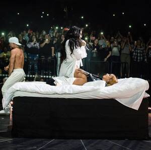 Demi Lovato Lesbian Sex - Demi Lovato says her lesbian kiss with Kehlani was 'perfect' | PinkNews