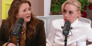 Drew Barrymore Lesbian - Aubrey Plaza Asking Drew Barrymore To Be Her Mommy Feels Kinda Gay IDK