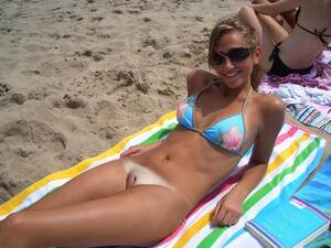 bottomless bikini beach girls - Bottomless Bikini Models