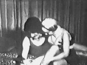 crossdressers in love with lesbians - Crossdresser Lesbian porn videos at Xecce.com