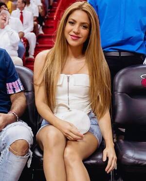 Fucked Shakira - Popup Iframe Example