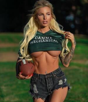 Athletic Blonde Porn Stars - Athletic blonde Porn Pic - EPORNER