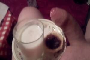 cum drink - VÃ­deos porno de sexo cum-drink Gay - Gay Fuck Porn