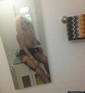Amanda Bynes Sex Tape - Amanda Bynes Insists 'I'm Not Crazy' After Posting Topless Twitter Pictures  | HuffPost UK Entertainment