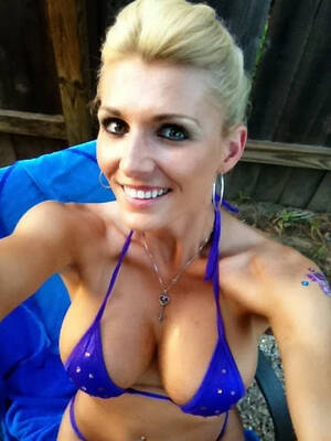 bikini mom - Bikini mom Porn Pic - EPORNER