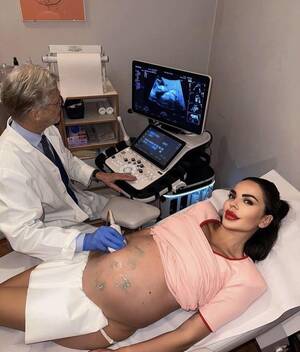 Medical Pregnancy Porn - Found one! : r/Instagramreality