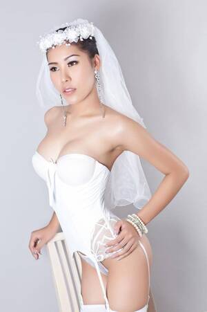 bride asian nude - Piyachat fongrat aka momay anthony as a sexy asian bride | Hello Kisses