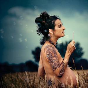 naked pregnant hippies - The Hippie Commune