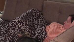 hidden cam masturbation couch - Hidden cam wife masturbate on couch - ThisVid.com