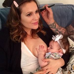 alyssa milano pregnant nude - Alyssa Milano's Breastfeeding Selfies